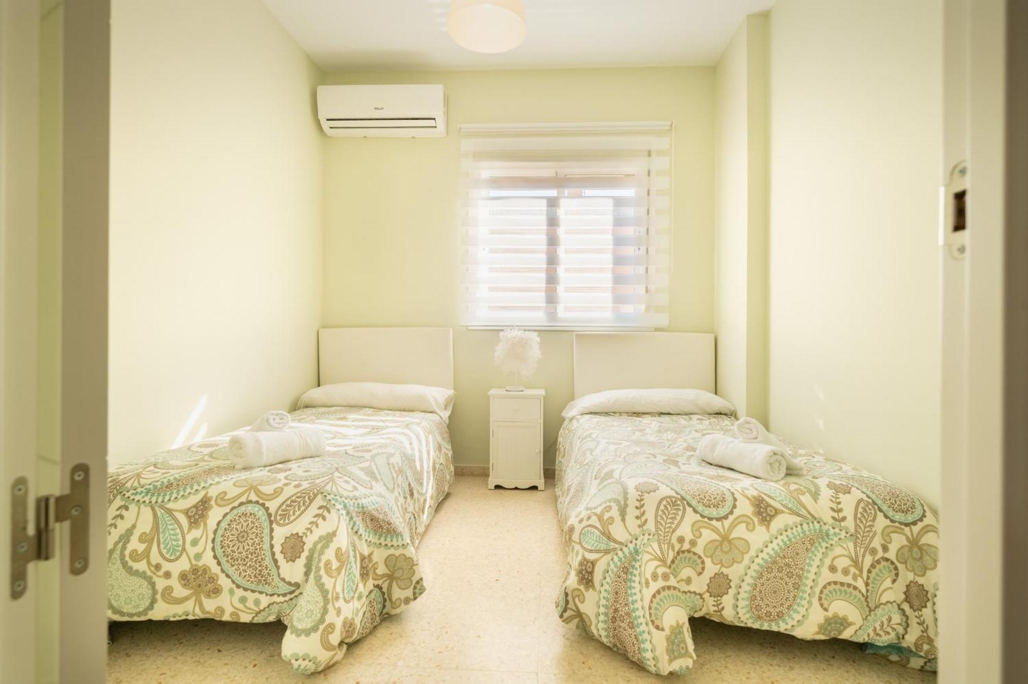 Casa Unifamiliar Apartment เซบีญา ภายนอก รูปภาพ